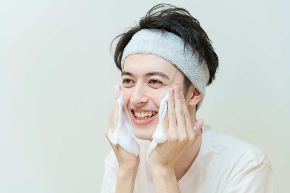 โฟมล้างหน้าลดสิว